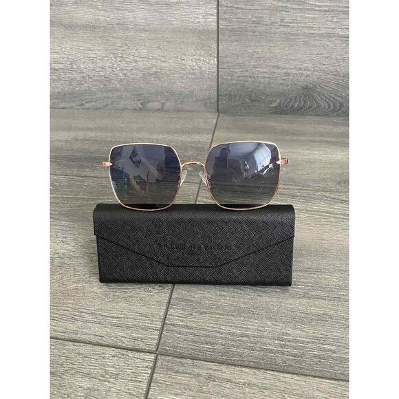 Prive Revaux Casino Nights Polarized Sunglasses Gold/Blue.One Size - Picture 3 of 10